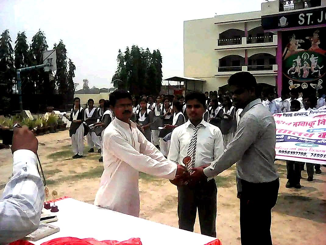 Tobacco Control Awareness at Pandit Deendayal Inter College — photograph 1